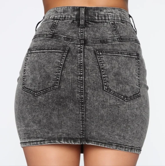 Black denim skirt - Picture 5 of 6